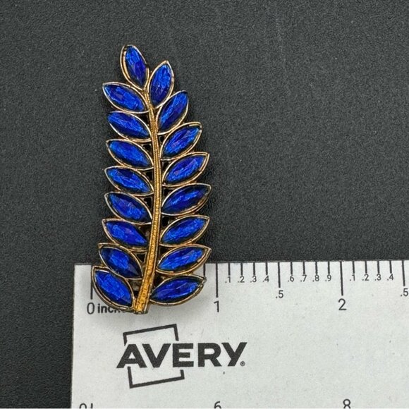 Vintage Signed Sapphire Blue Rhinestone and Gold Tone Leaf Dress Clip - Picture 3 of 11